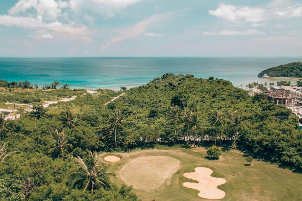 Modern Tropical Luxe Apartment - Boracay Newcoast Yapak Εξωτερικό φωτογραφία
