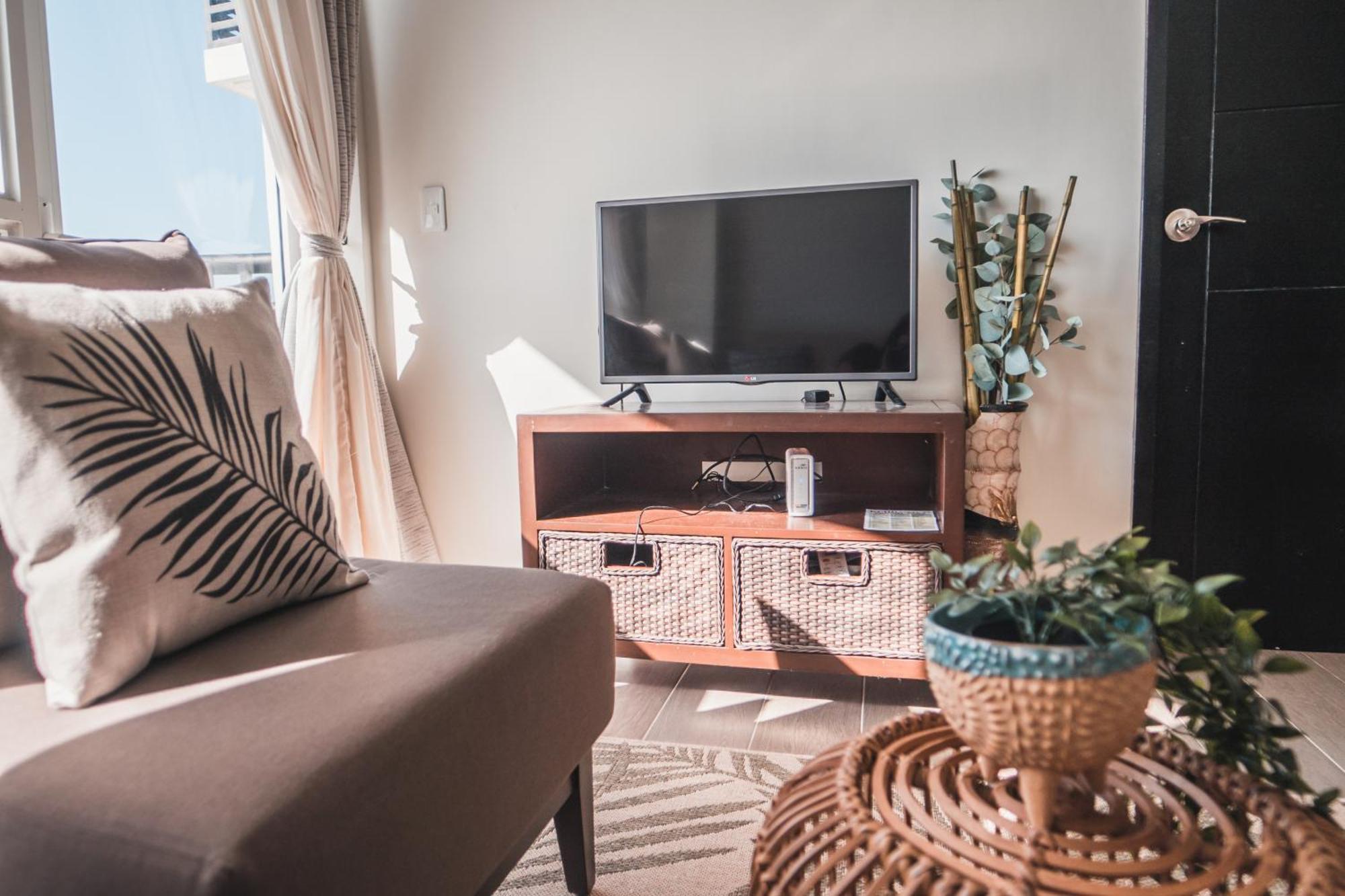 Modern Tropical Luxe Apartment - Boracay Newcoast Yapak Εξωτερικό φωτογραφία